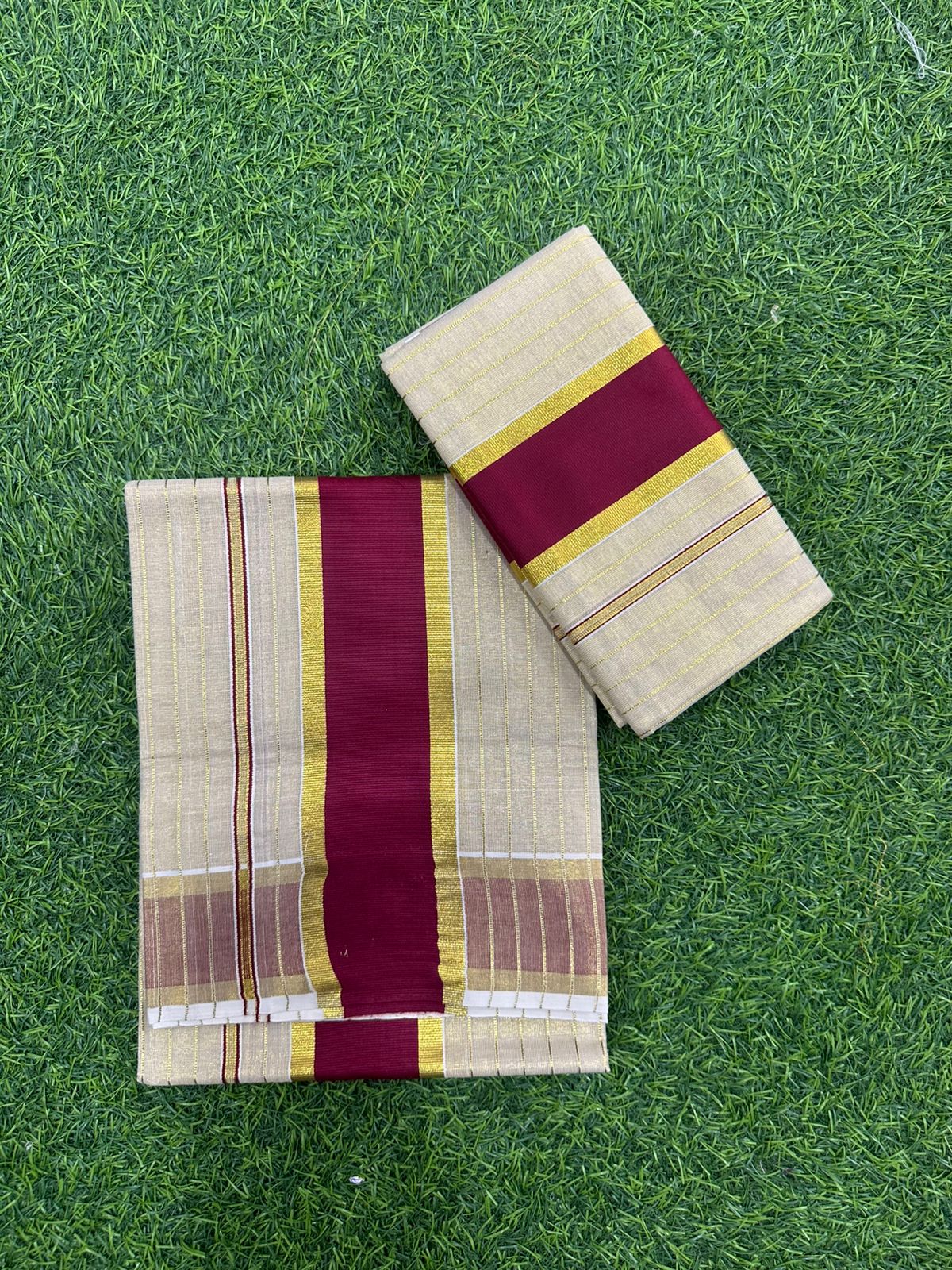 Set Mundu