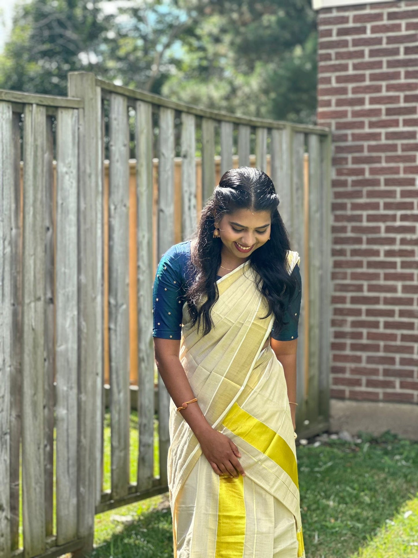 Set Mundu