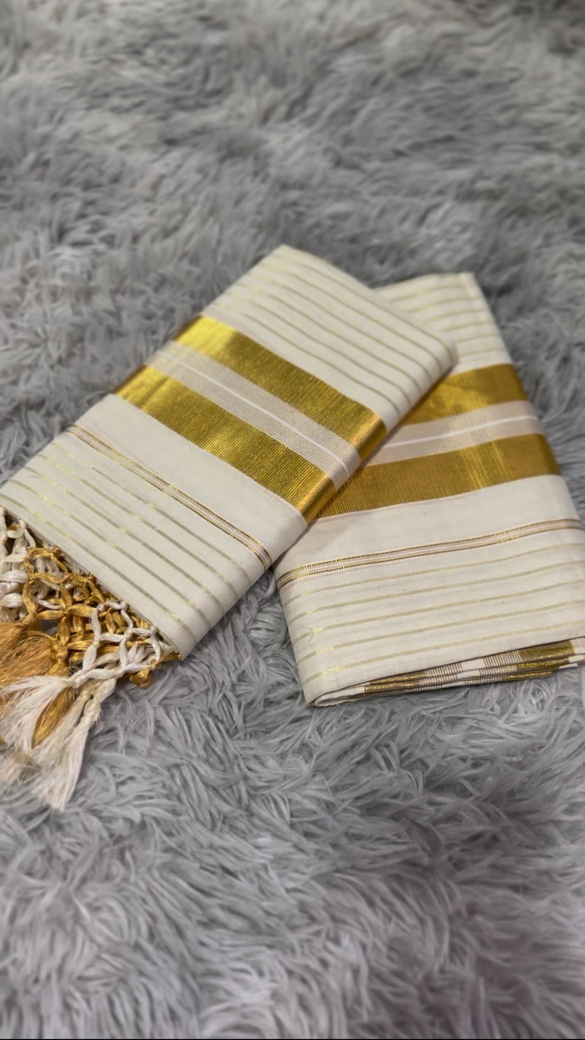 Set Mundu