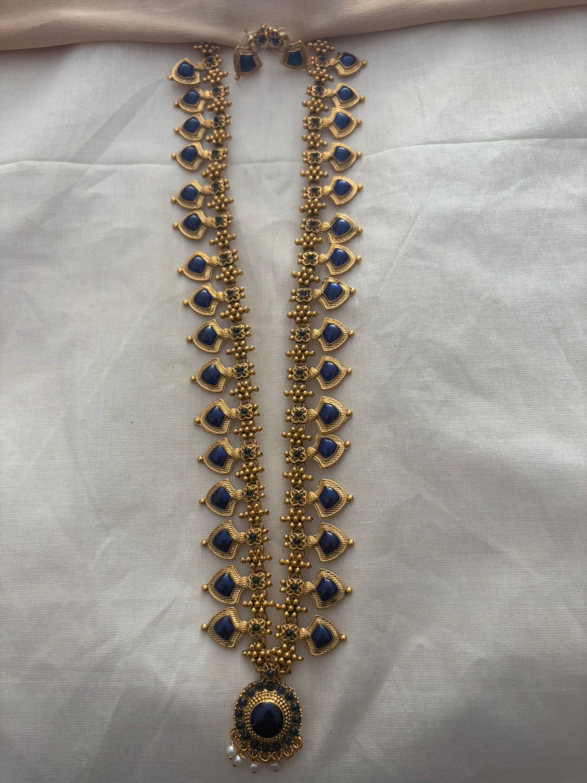 Long palakka necklace