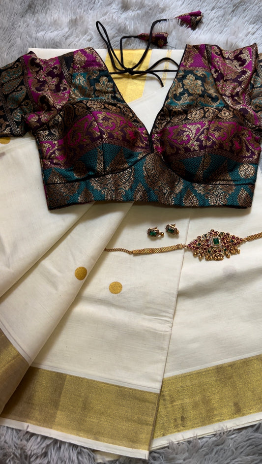 Polka dot saree