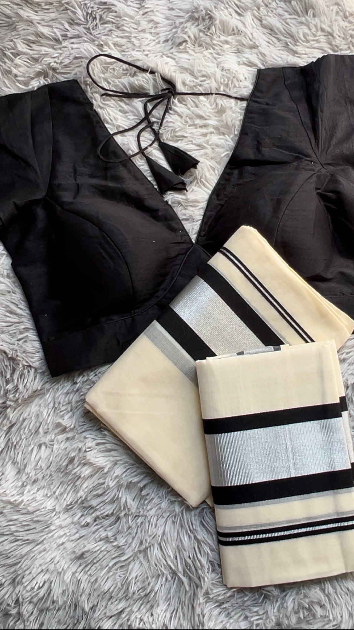 Set Mundu